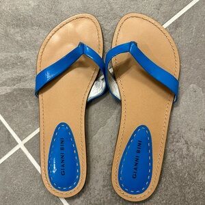 Gianni Bini sandals/flip flops size 9M